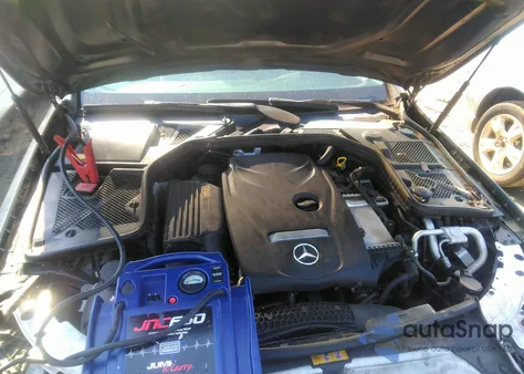 2015 Mercedes-Benz C 300 from USA, damaged, VIN 55SWF4JB0FU067660